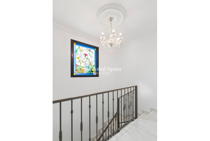 Resale - Villa -
CIUDAD QUESADA