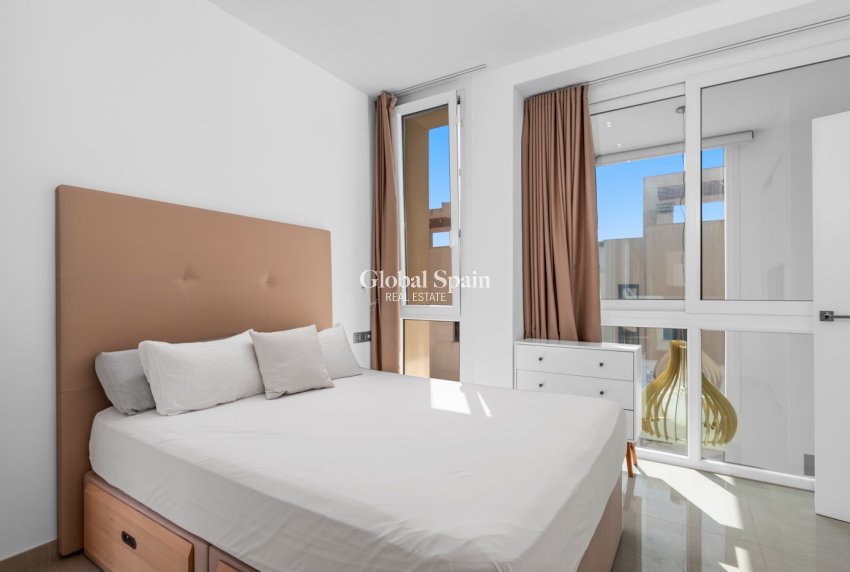 Resale - Villa -
CIUDAD QUESADA