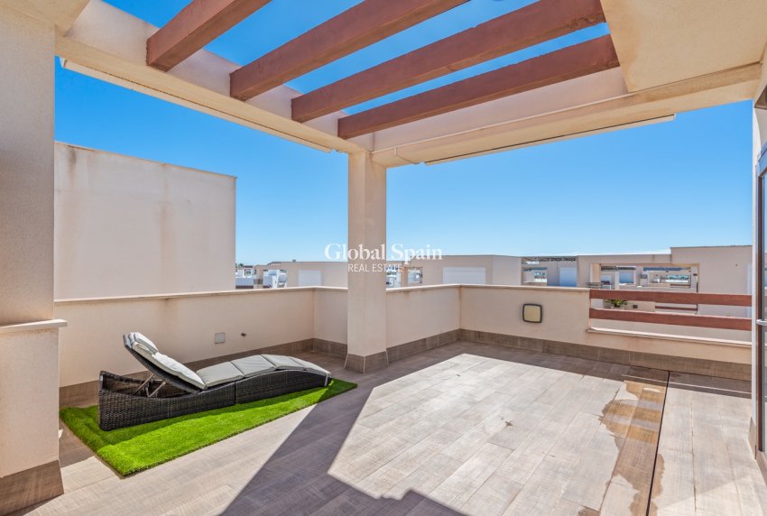 Resale - Villa -
CIUDAD QUESADA