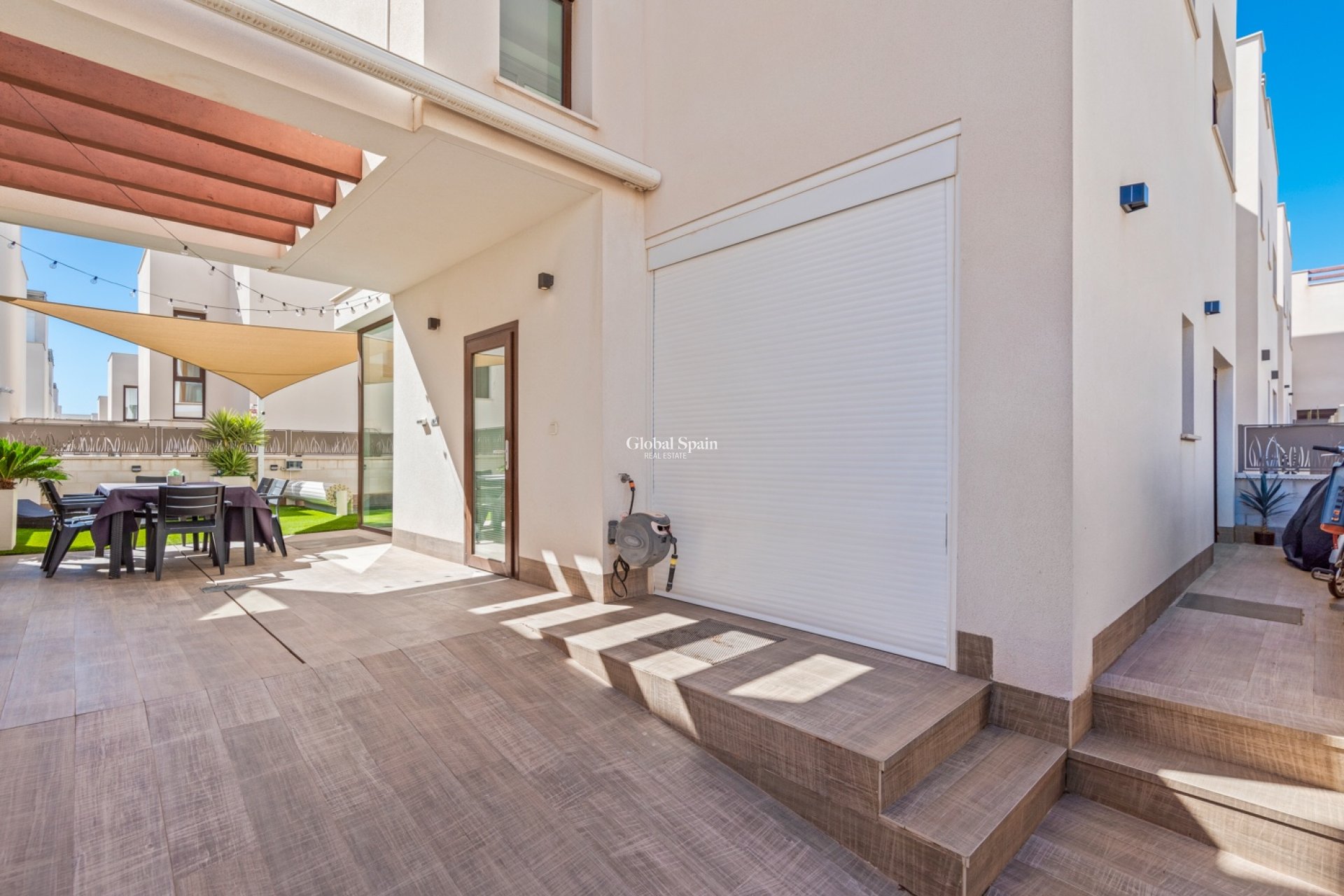 Resale - Villa -
CIUDAD QUESADA