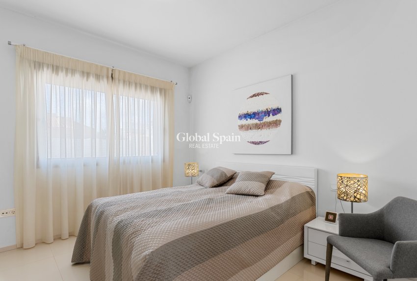 Resale - Villa -
CIUDAD QUESADA