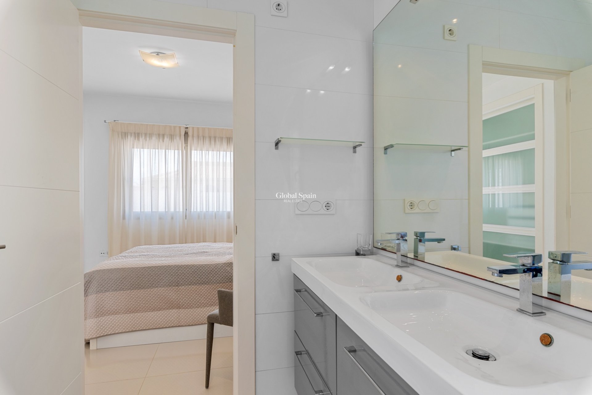 Resale - Villa -
CIUDAD QUESADA