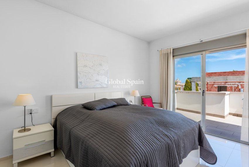 Resale - Villa -
CIUDAD QUESADA