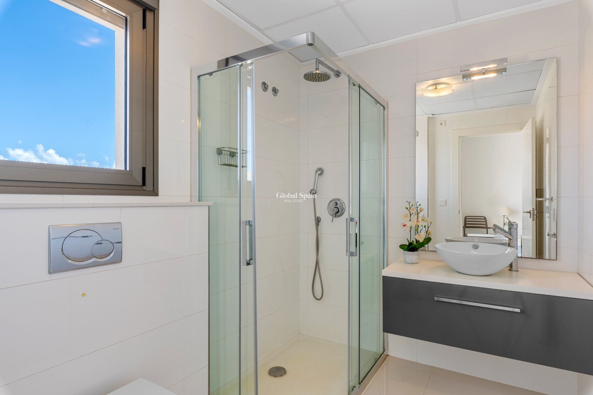 Resale - Villa -
CIUDAD QUESADA