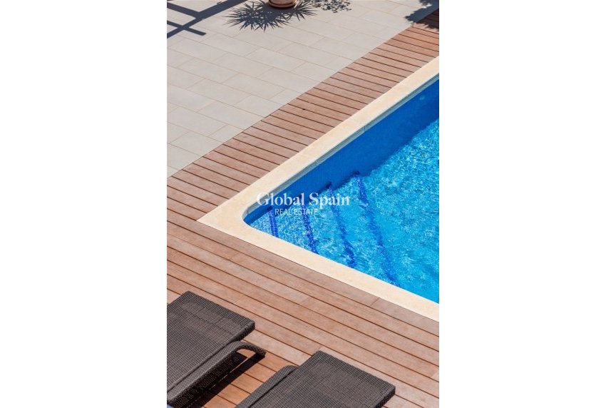 Resale - Villa -
CIUDAD QUESADA