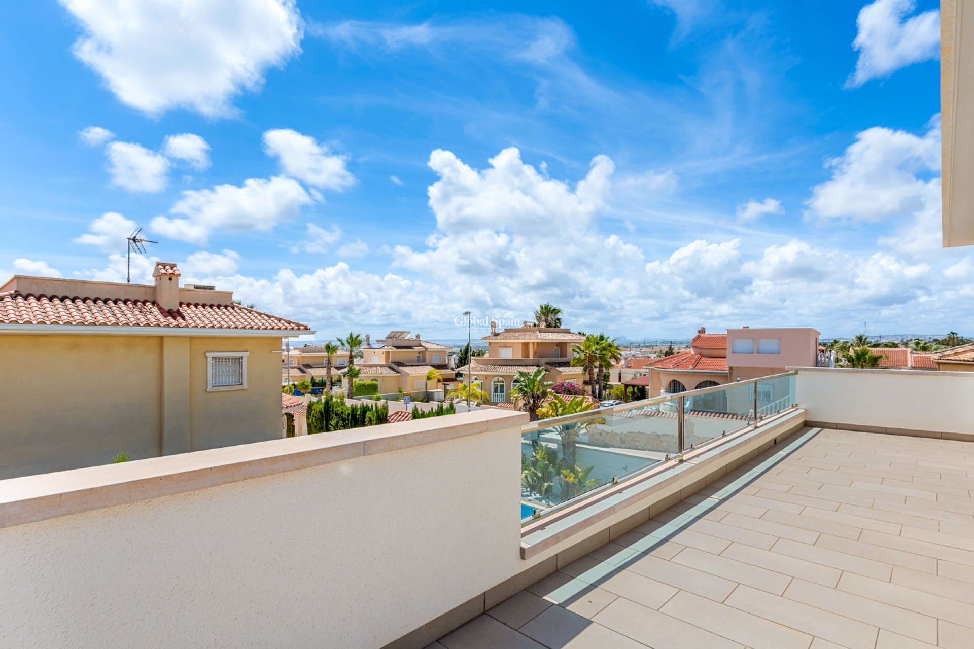 Resale - Villa -
CIUDAD QUESADA