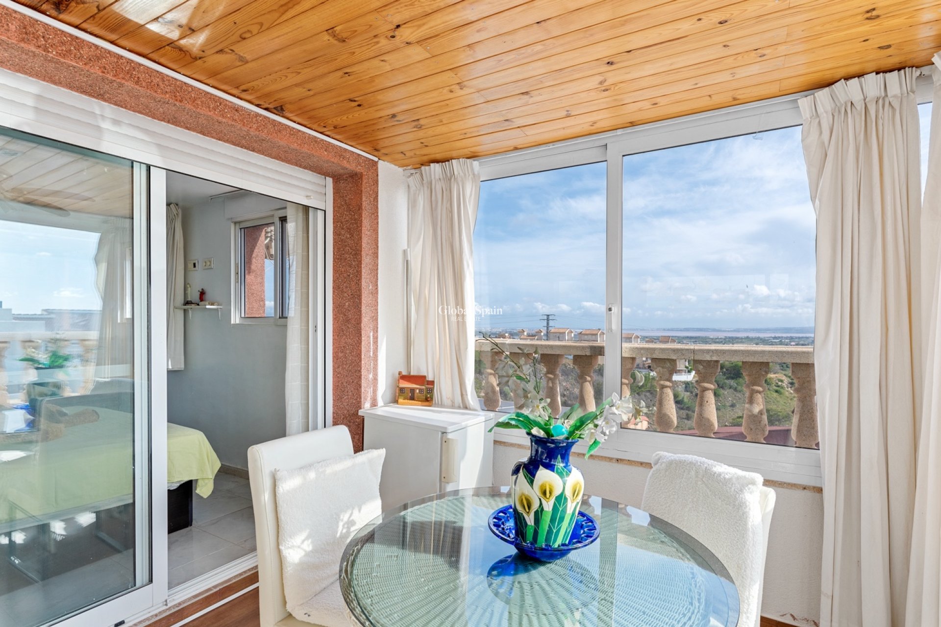 Resale - Villa -
CIUDAD QUESADA