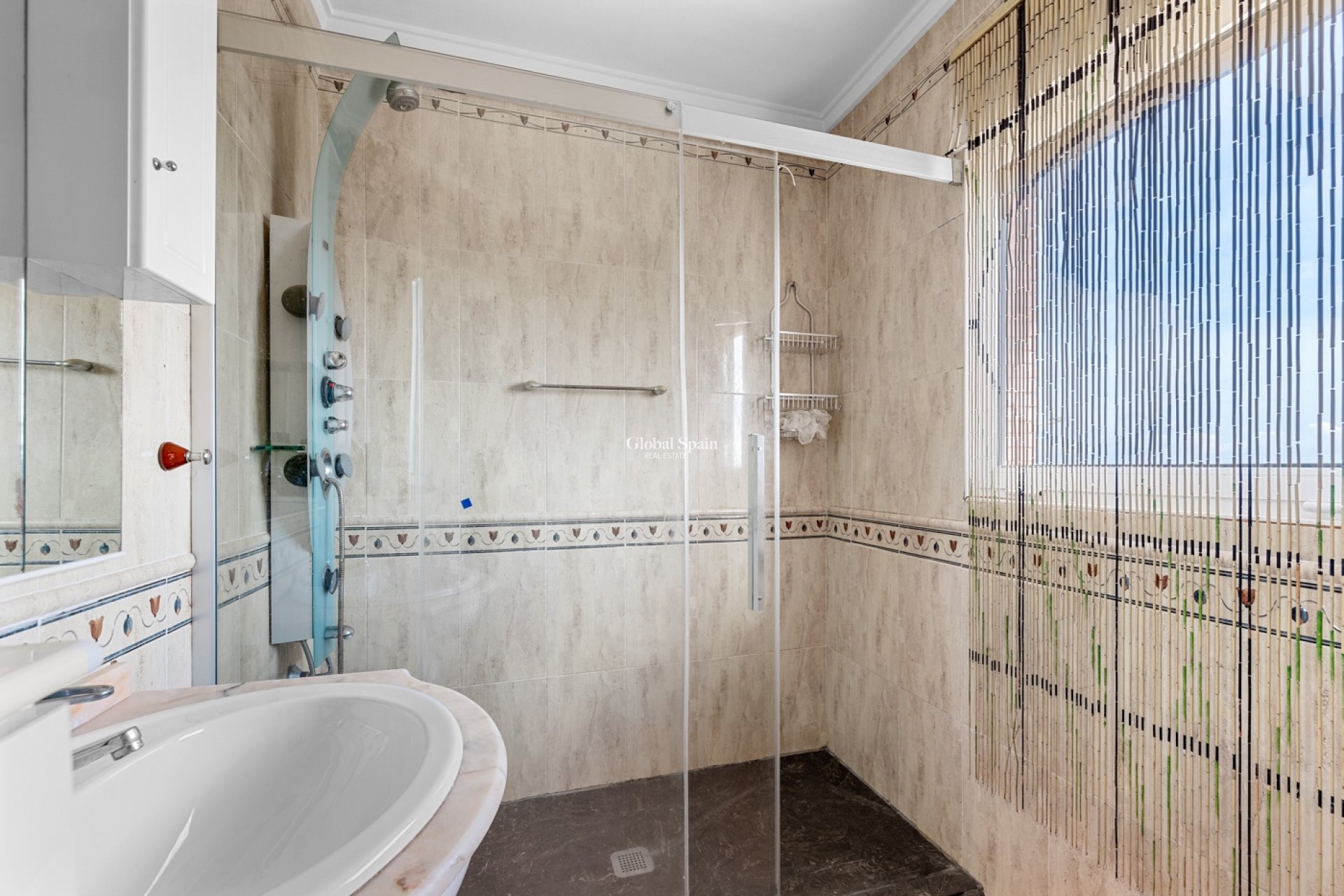 Resale - Villa -
CIUDAD QUESADA