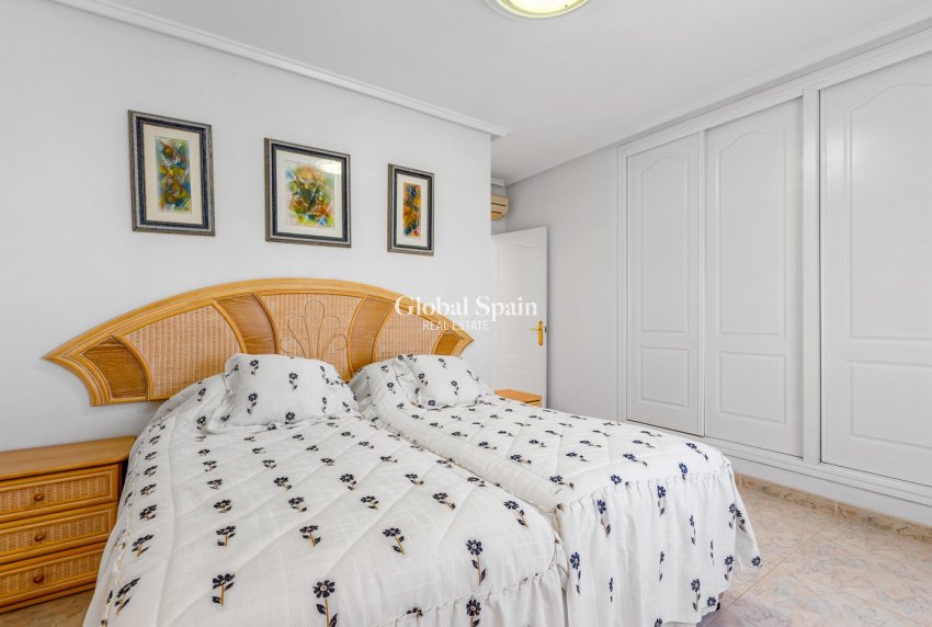 Resale - VILLA -
CIUDAD QUESADA