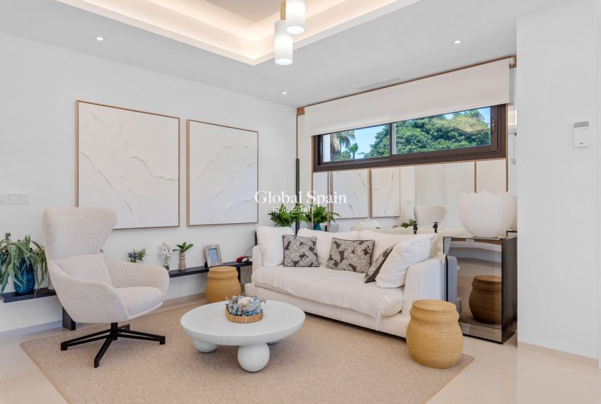 Resale - Villa -
CIUDAD QUESADA