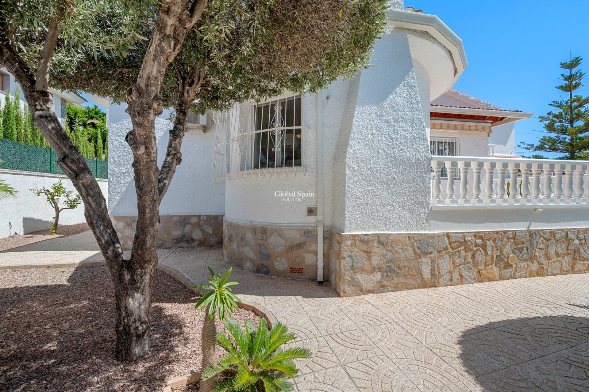 Resale - Villa -
CIUDAD QUESADA