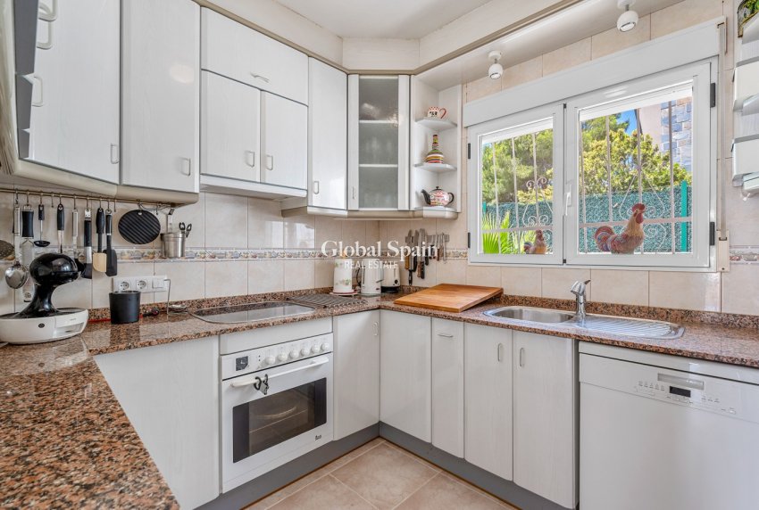 Resale - Villa -
CIUDAD QUESADA