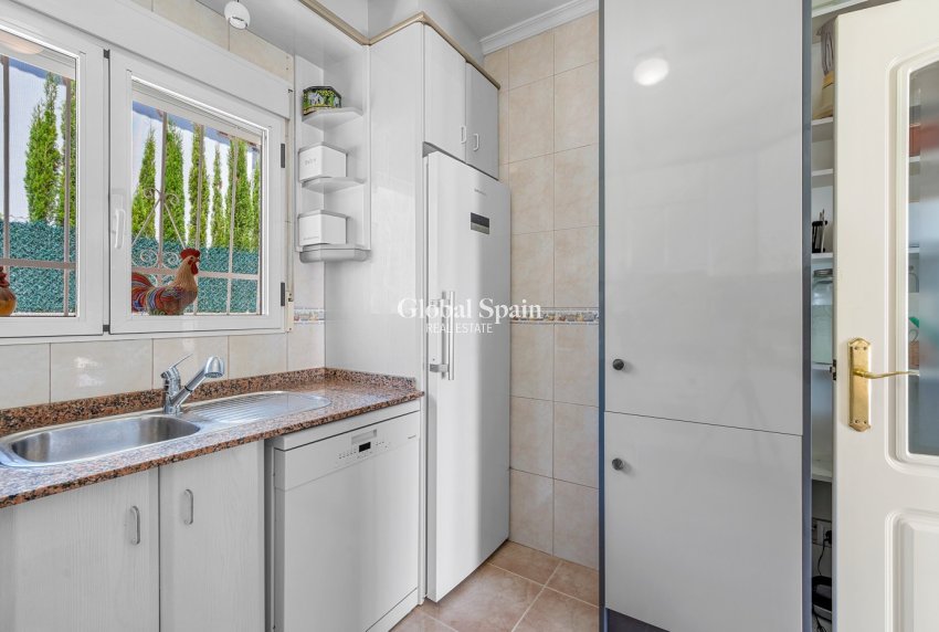 Resale - Villa -
CIUDAD QUESADA