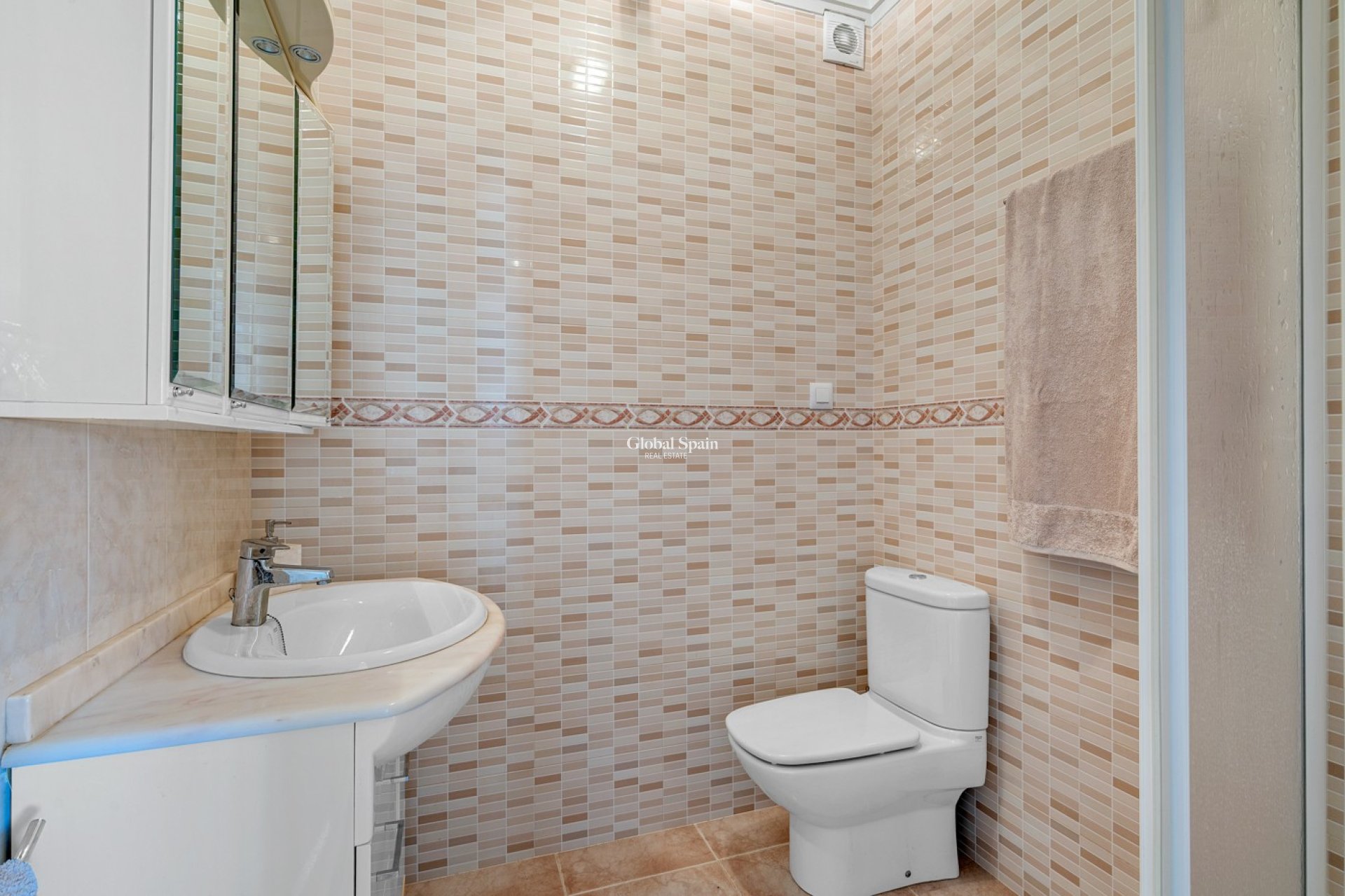 Resale - Villa -
CIUDAD QUESADA