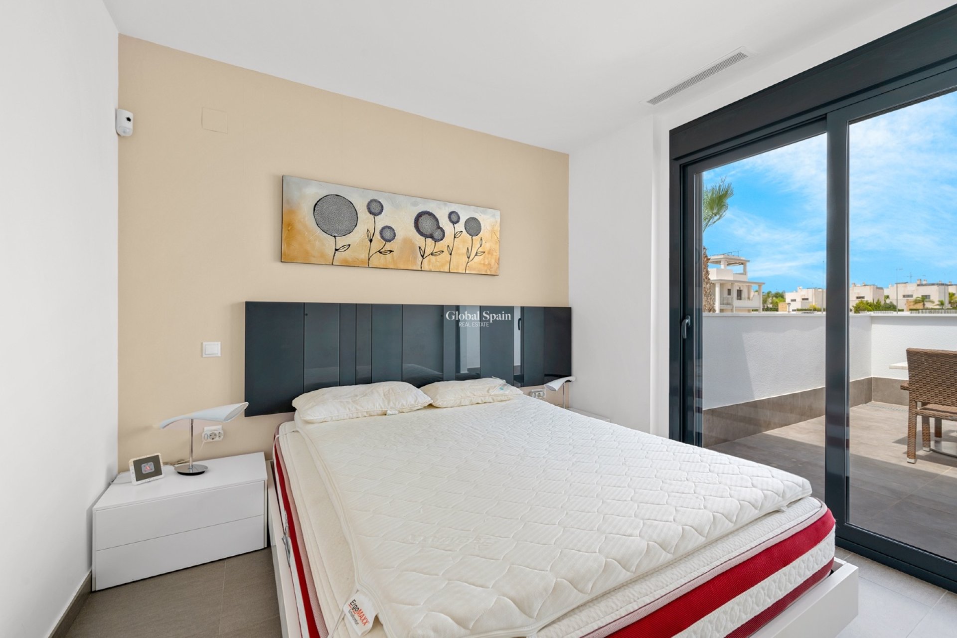 Resale - Villa -
CIUDAD QUESADA