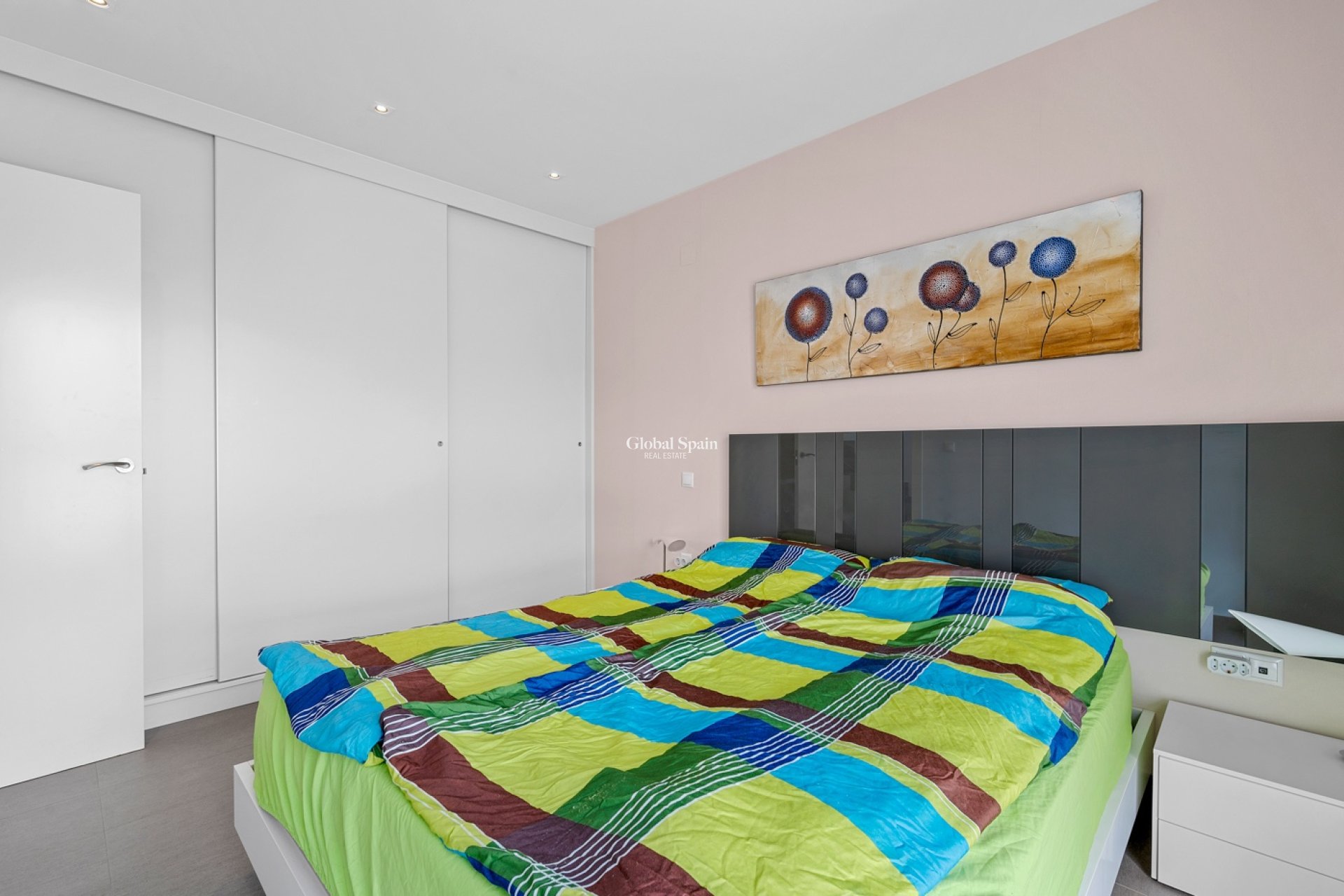 Resale - Villa -
CIUDAD QUESADA