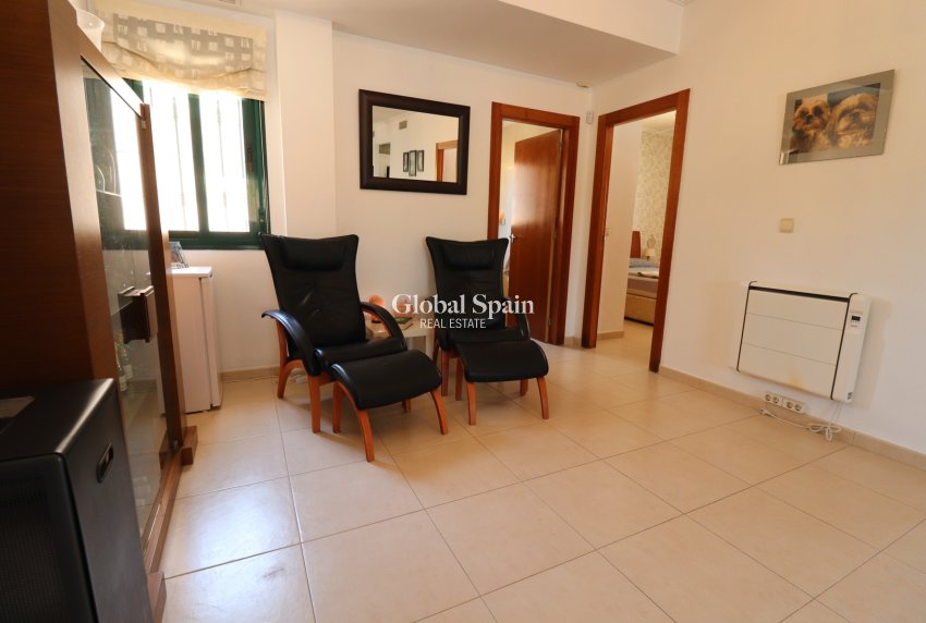 Resale - Villa -
CIUDAD QUESADA