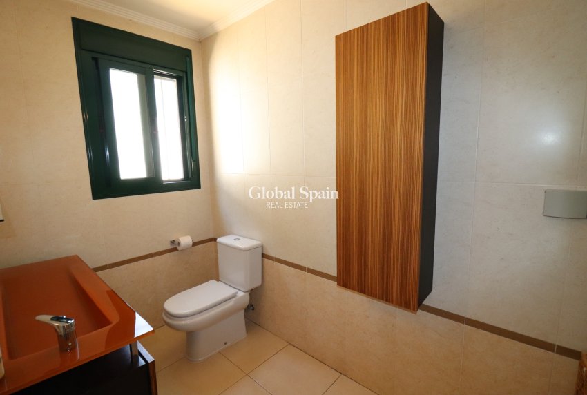 Resale - Villa -
CIUDAD QUESADA