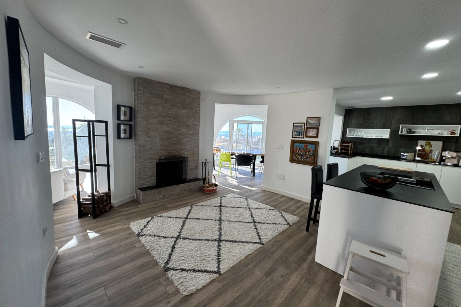 Resale - Villa -
CIUDAD QUESADA