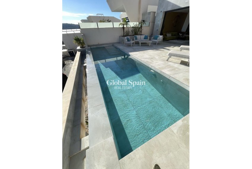 Resale - Villa -
CIUDAD QUESADA