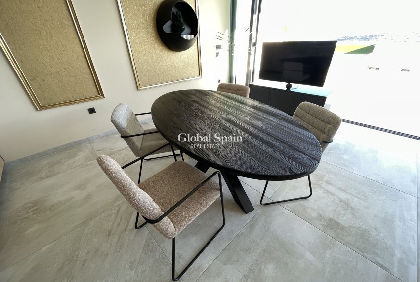 Resale - Villa -
CIUDAD QUESADA