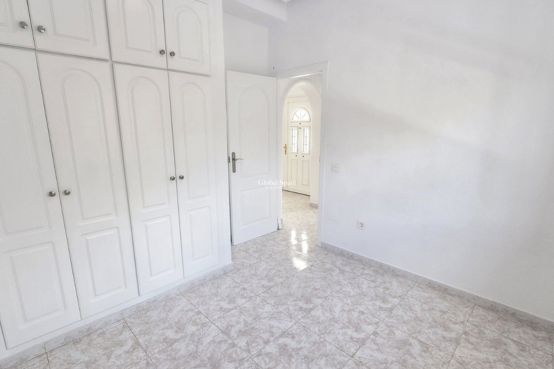 Resale - Villa -
CIUDAD QUESADA