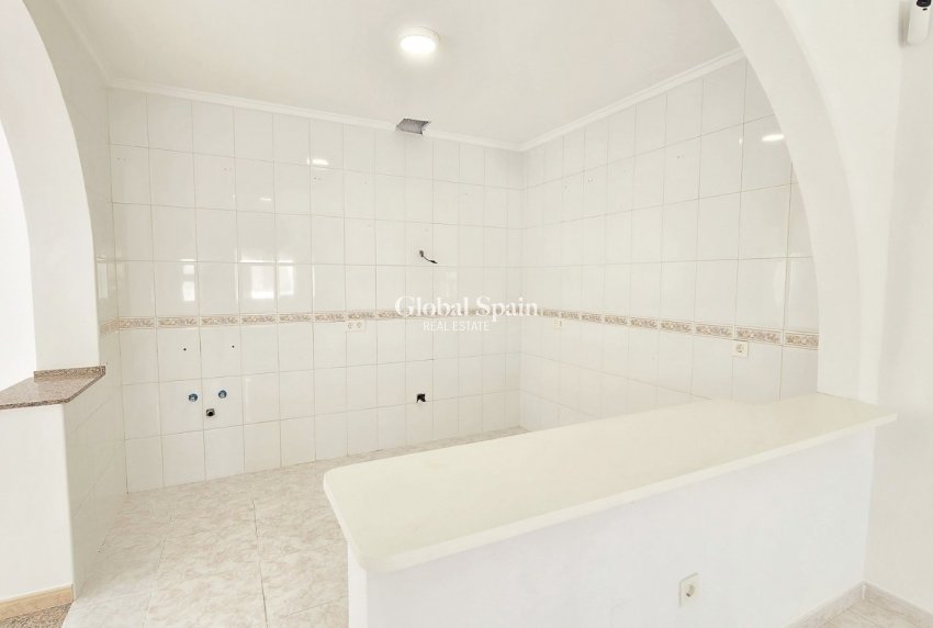 Resale - Villa -
CIUDAD QUESADA