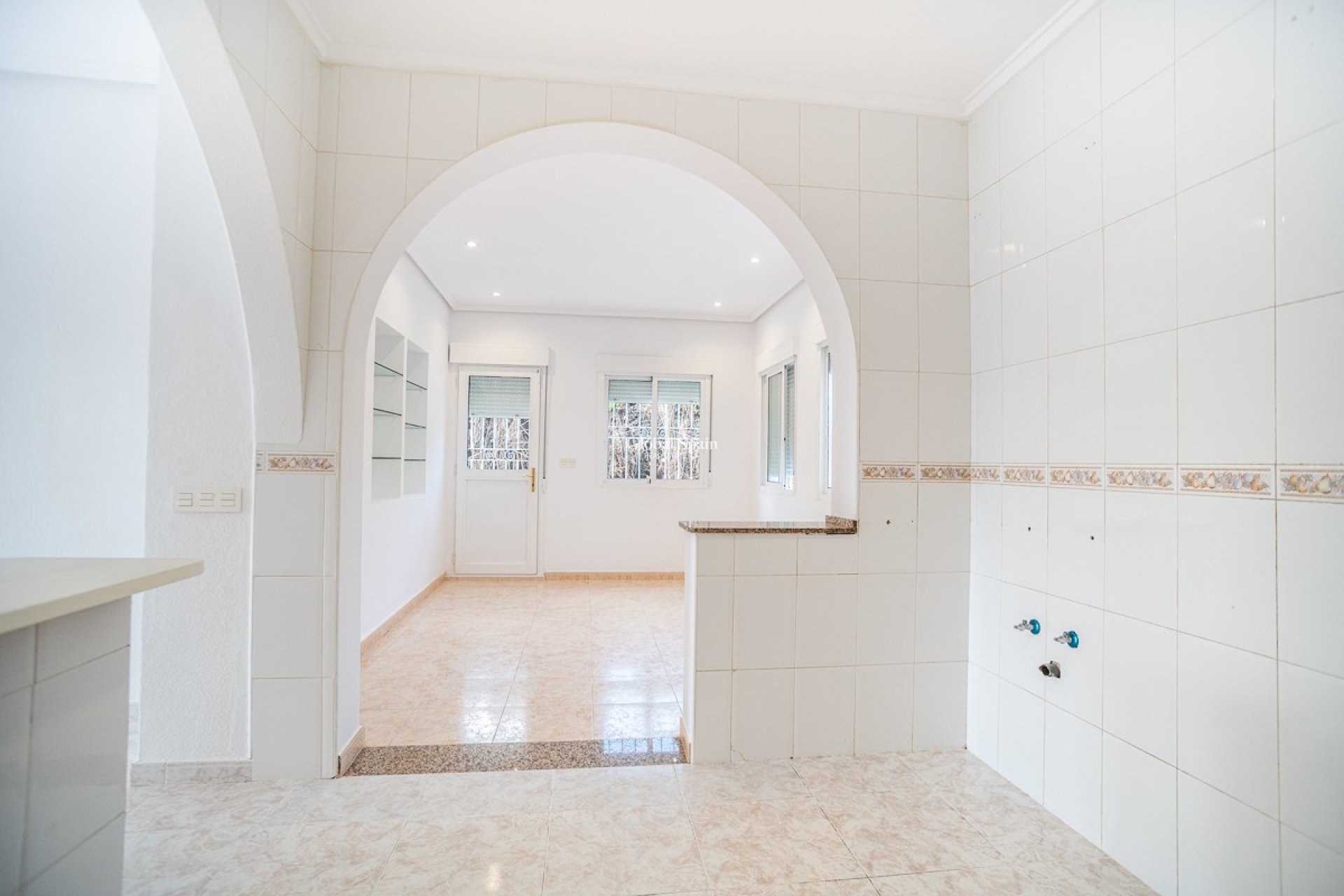 Resale - Villa -
CIUDAD QUESADA