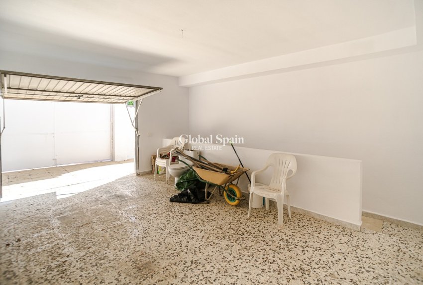 Resale - Villa -
CIUDAD QUESADA