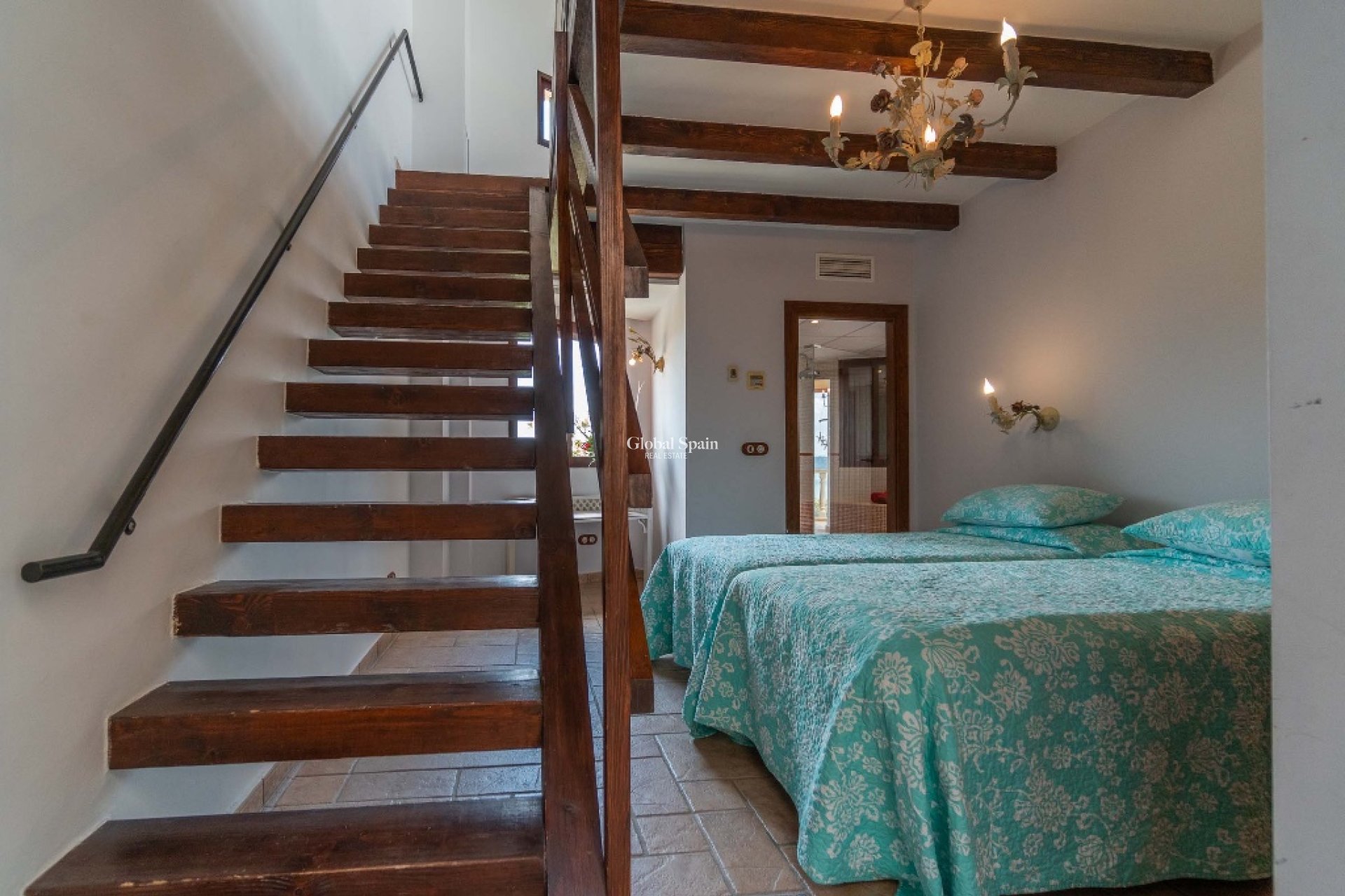 Resale - Villa -
Costa Blanca - Orihuela Costa