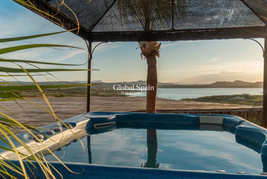 Resale - Villa -
Costa Blanca - Orihuela Costa