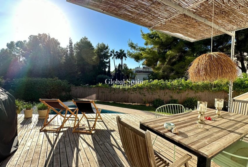 Resale - VILLA -
COSTA DE LA CALMA - Calvià