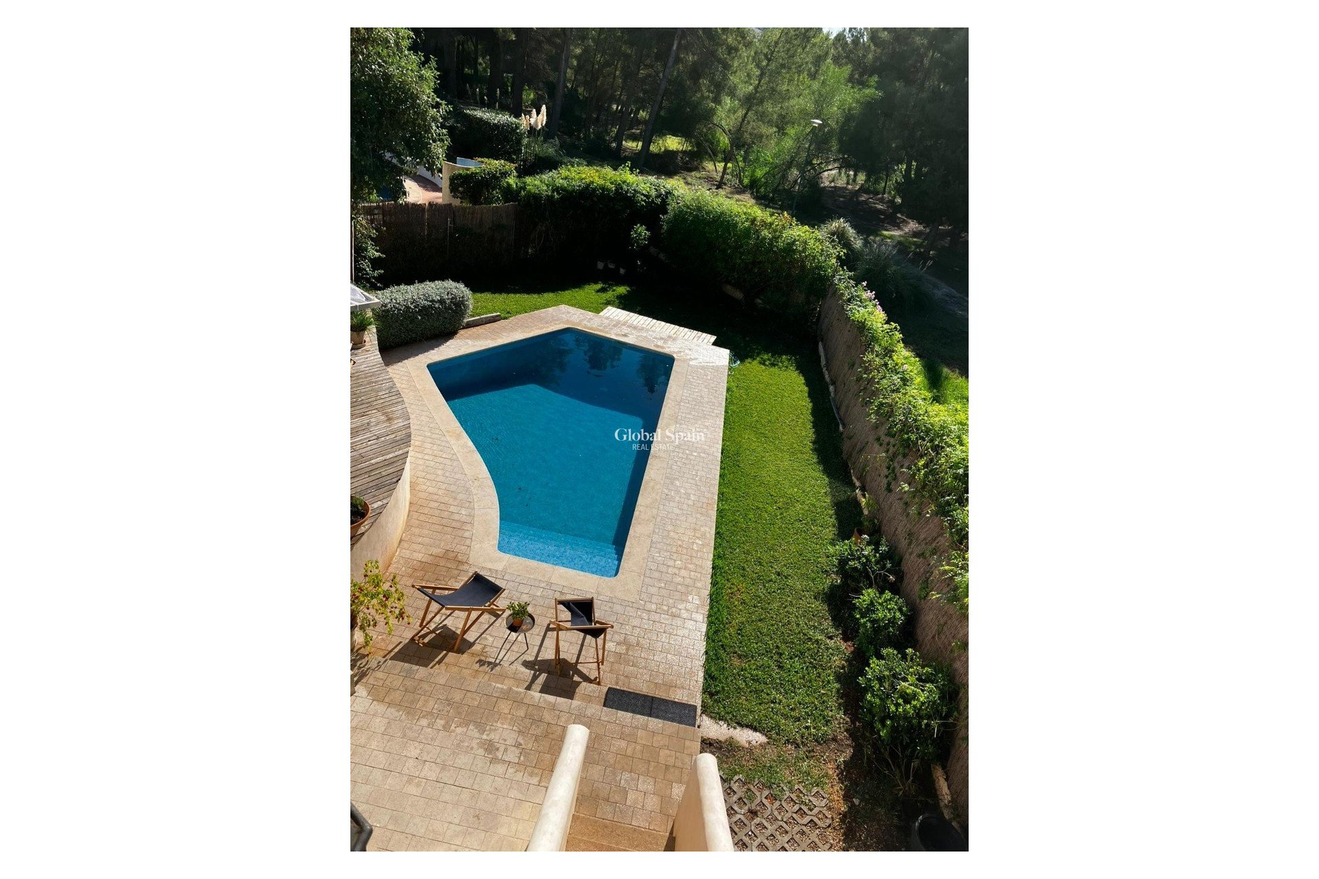 Resale - VILLA -
COSTA DE LA CALMA - Calvià