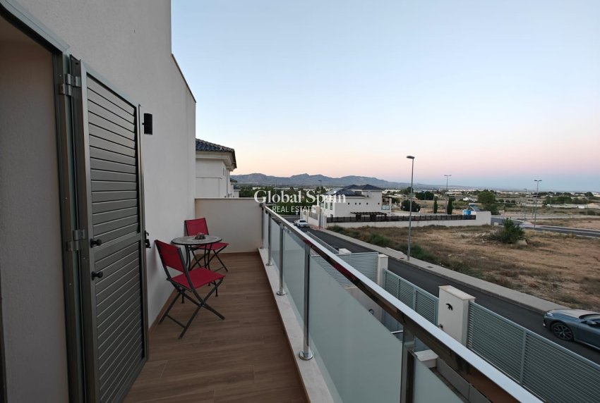 Resale - VILLA -
COX - Cox