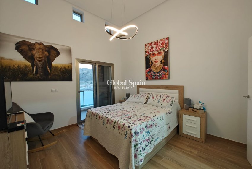 Resale - VILLA -
COX - Cox