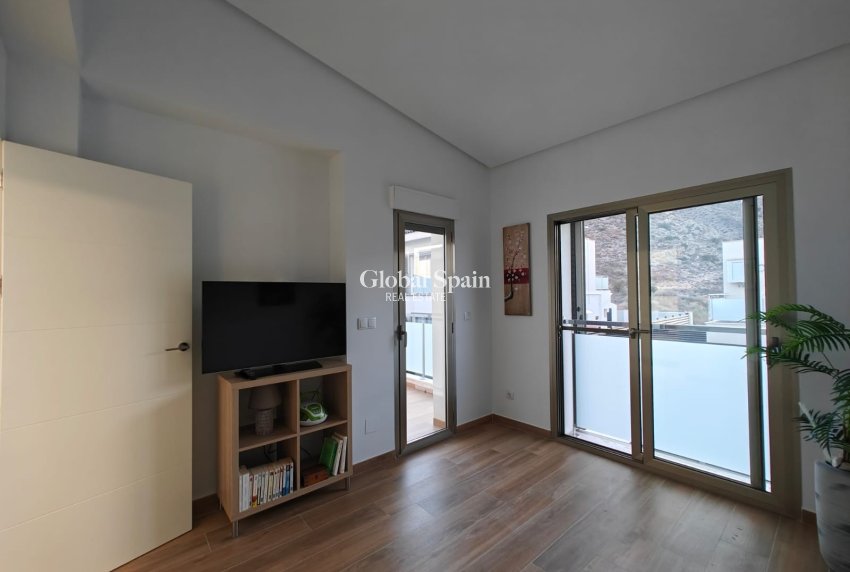 Resale - VILLA -
COX - Cox