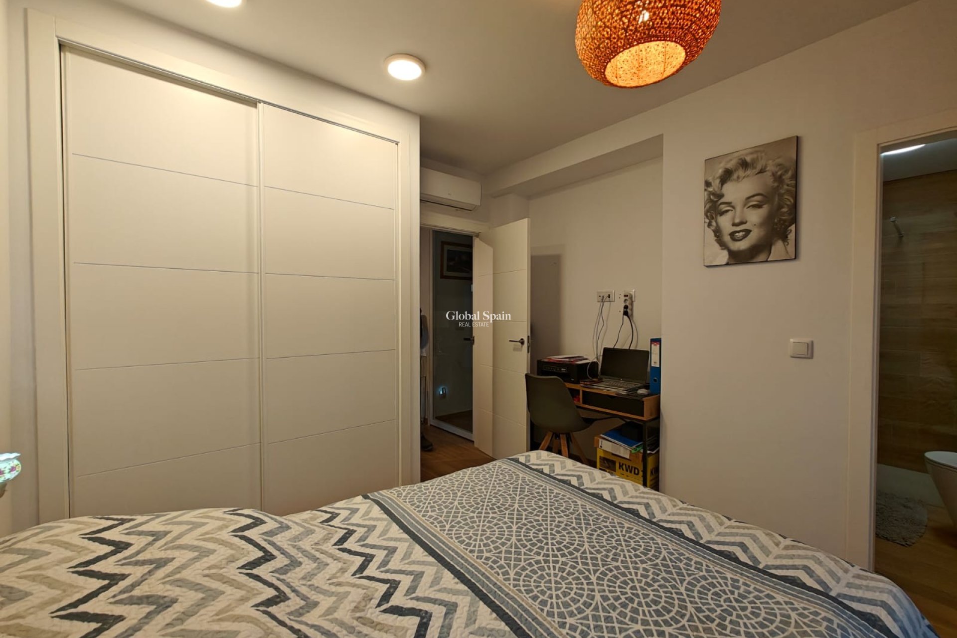 Resale - VILLA -
COX - Cox