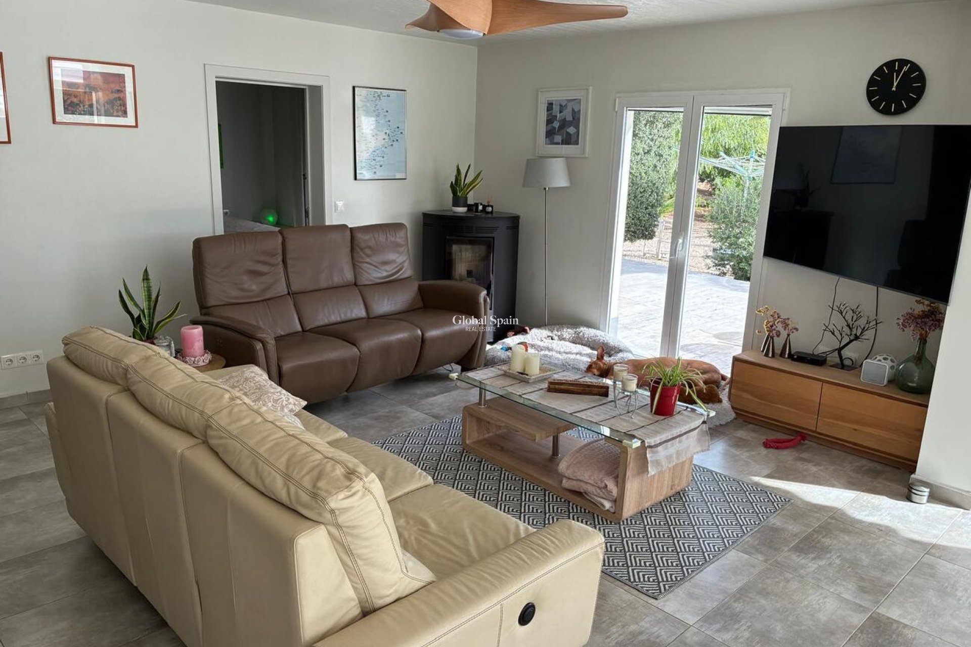 Resale - VILLA -
CREVILLENTE - Costa Blanca