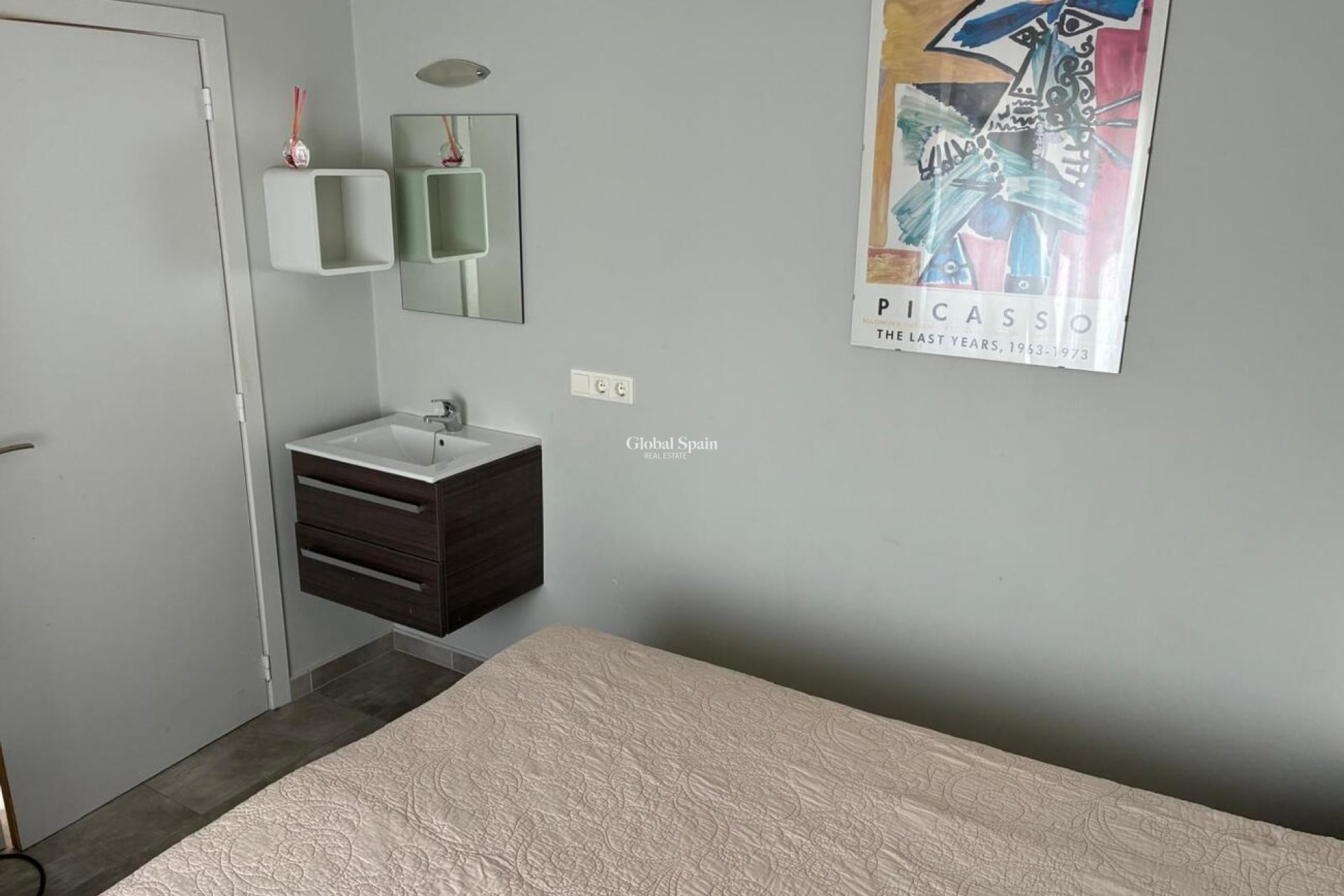 Resale - VILLA -
CREVILLENTE - Costa Blanca