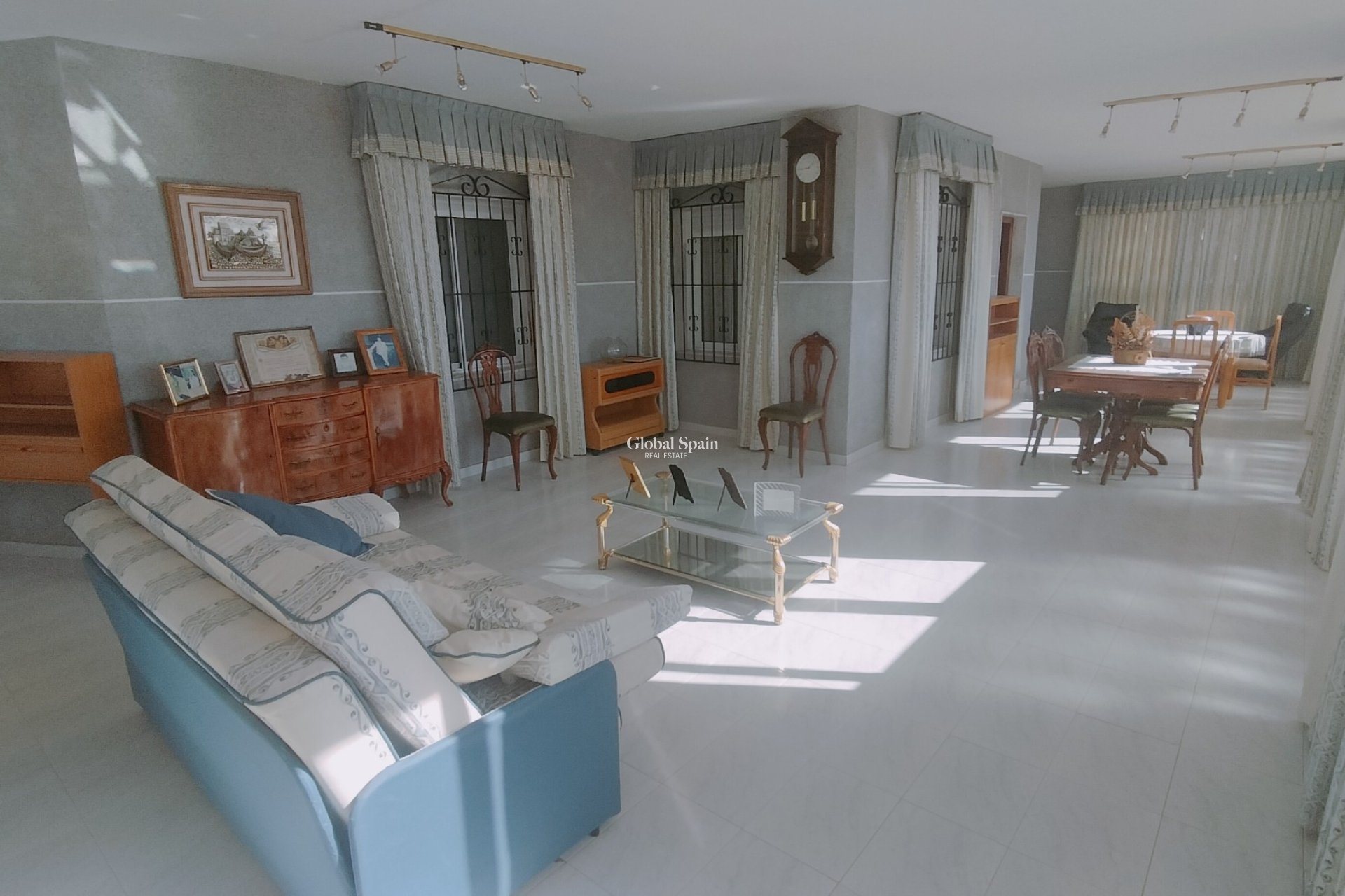 Resale - VILLA -
CREVILLENTE - Inland