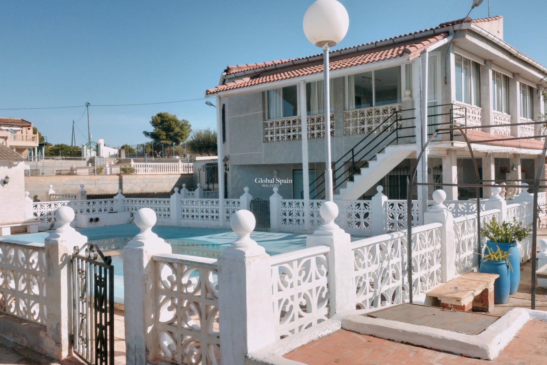 Resale - VILLA -
CREVILLENTE - Inland