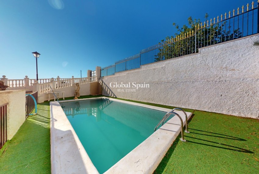 Resale - VILLA -
CREVILLENTE - Inland