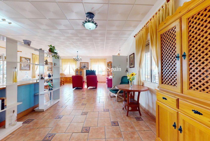 Resale - VILLA -
CREVILLENTE - Inland