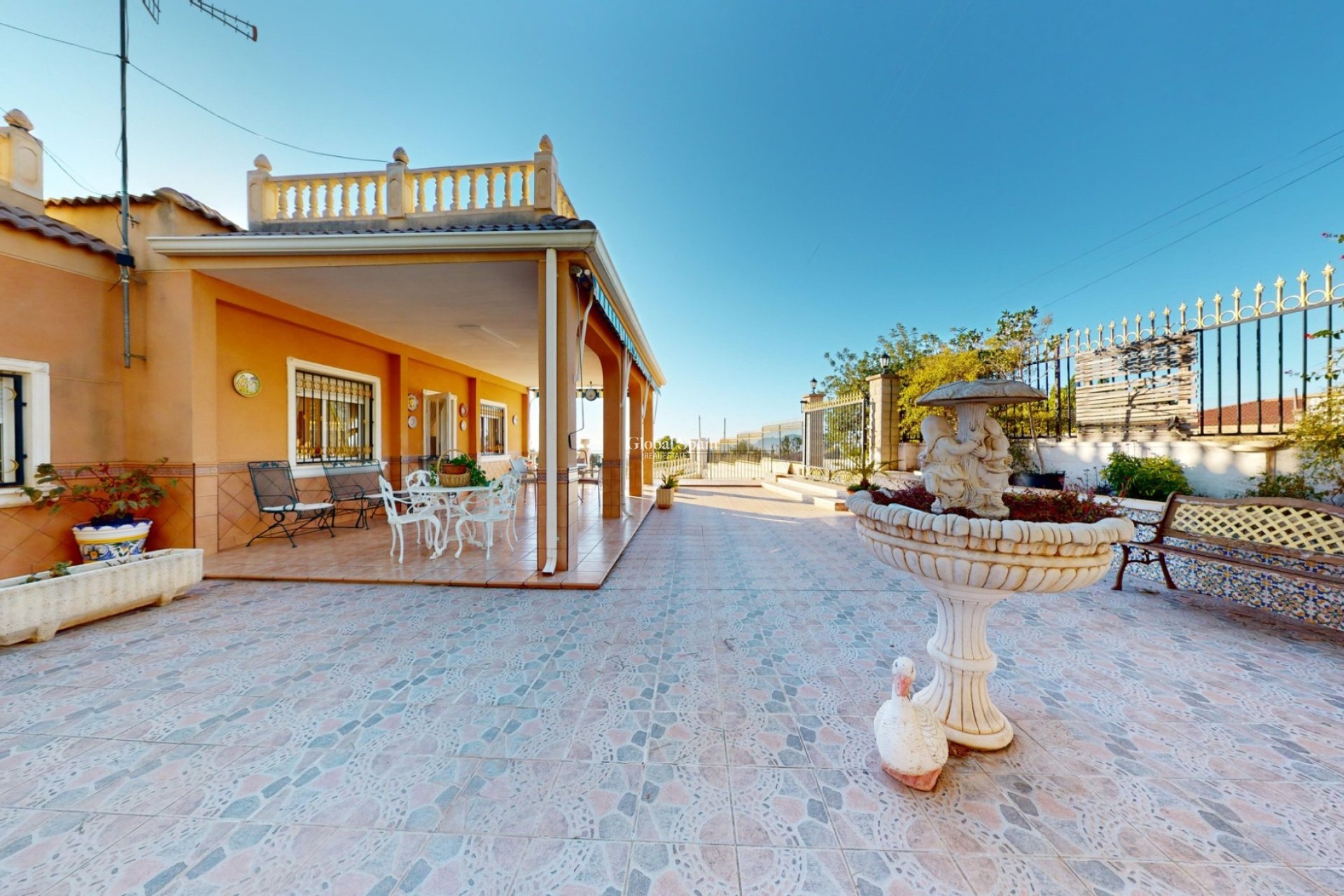 Resale - VILLA -
CREVILLENTE - Inland