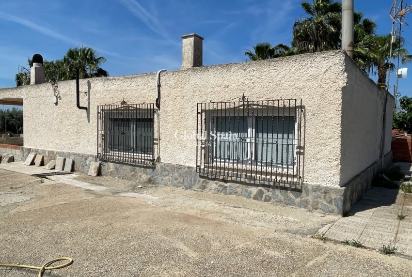 Resale - VILLA -
CREVILLENTE - Inland