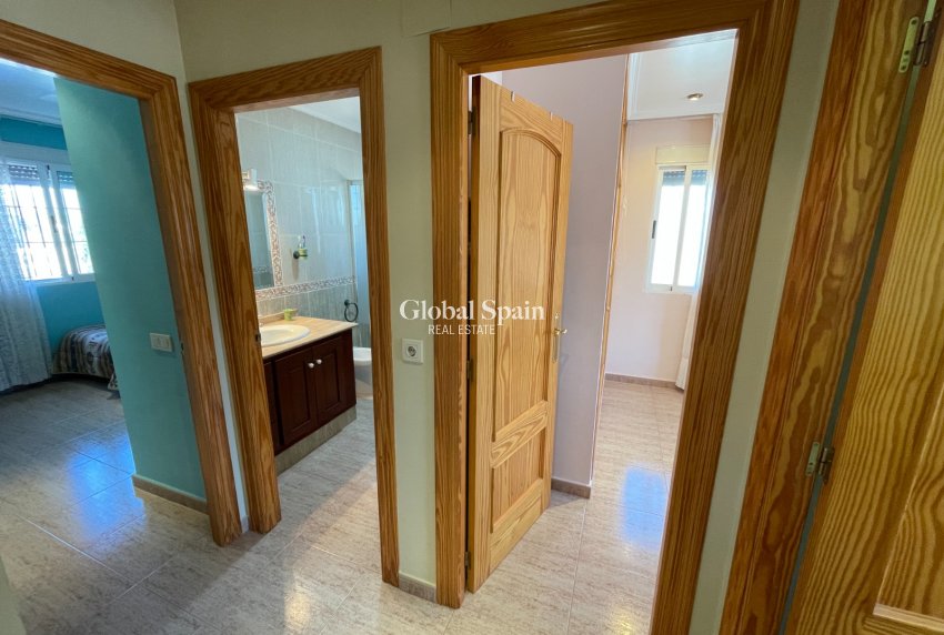 Resale - VILLA -
CREVILLENTE - Inland