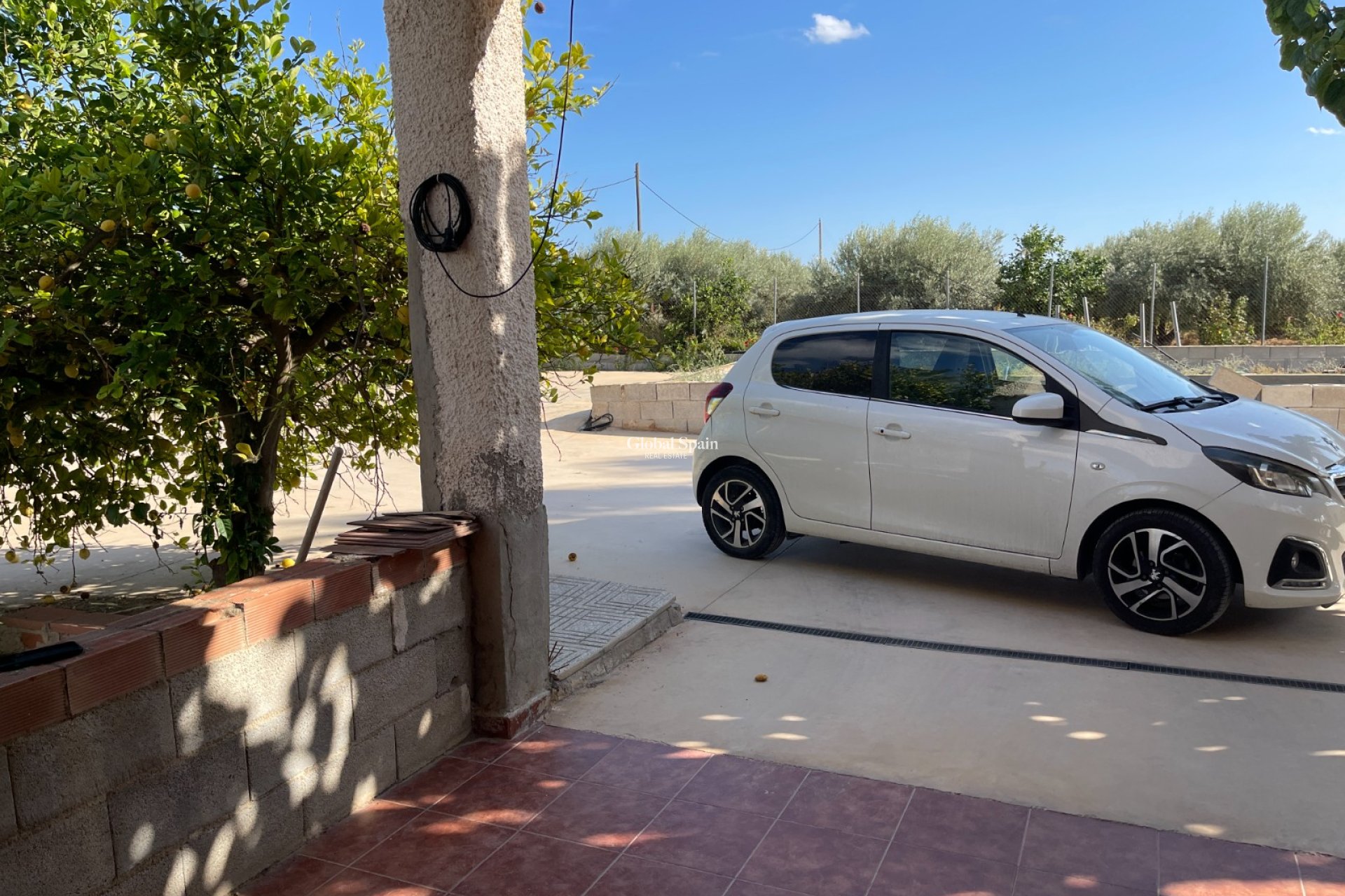 Resale - VILLA -
CREVILLENTE - Inland