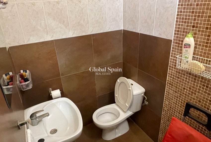 Resale - VILLA -
CREVILLENTE - Inland