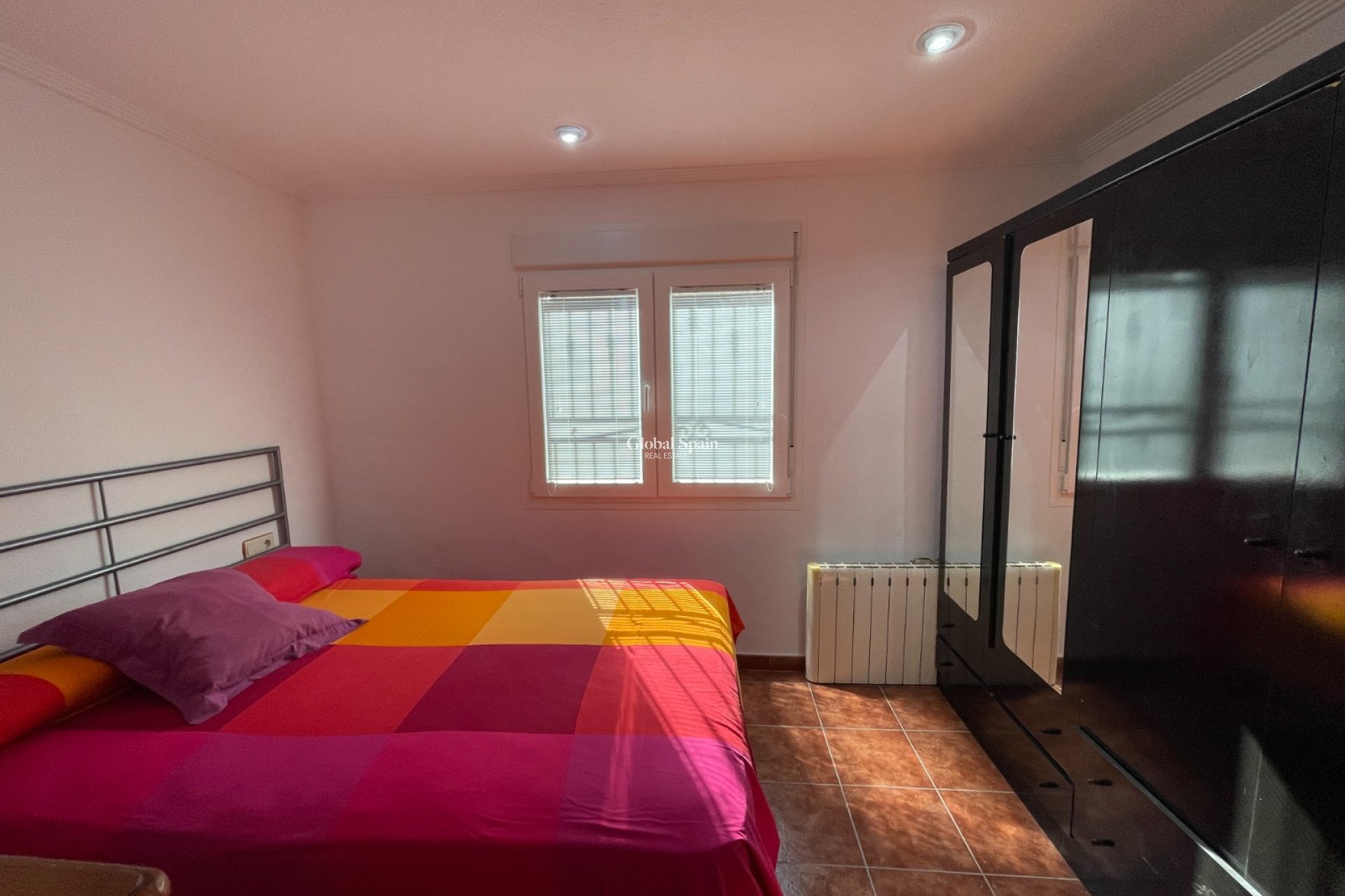 Resale - VILLA -
CREVILLENTE - Inland