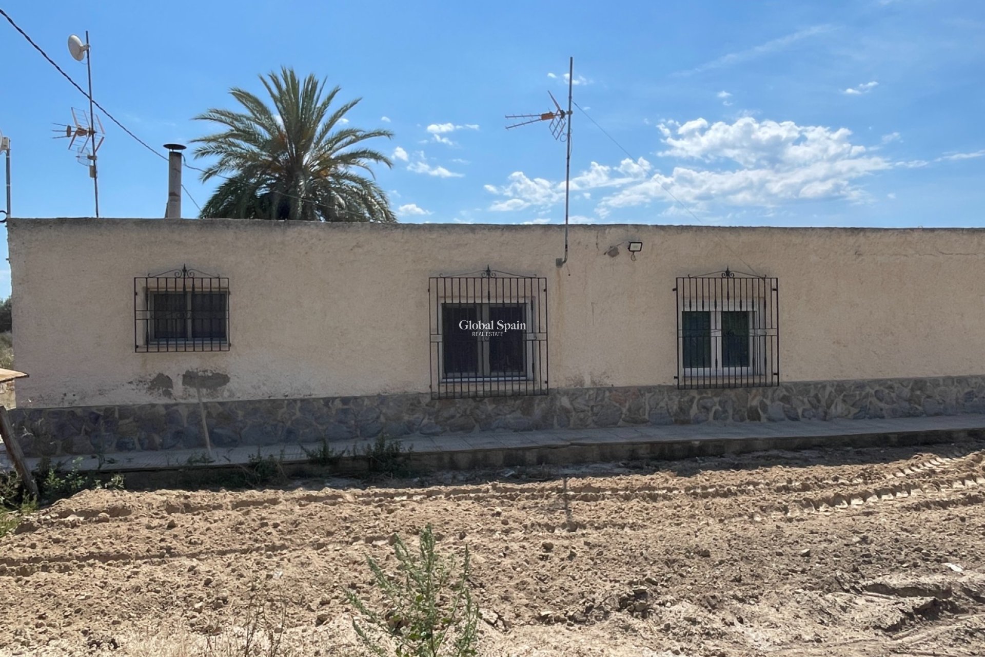 Resale - VILLA -
CREVILLENTE - Inland